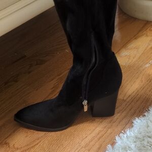 Elegant Black Heeled Boots for Women